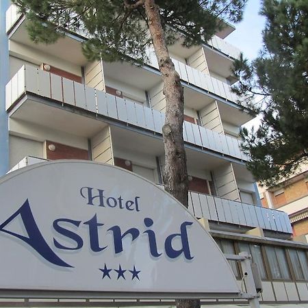 Hotel Astrid Червия Экстерьер фото