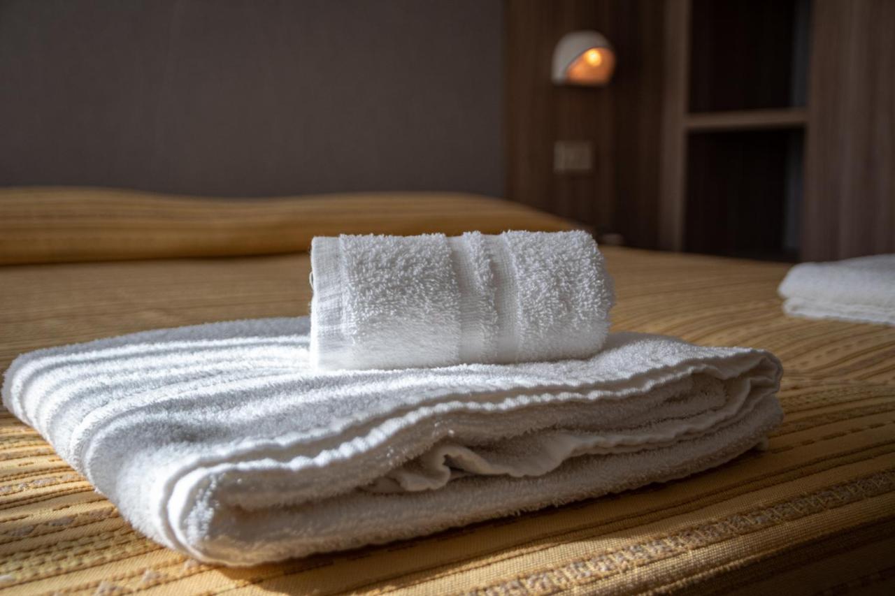 Hotel Astrid Червия Экстерьер фото