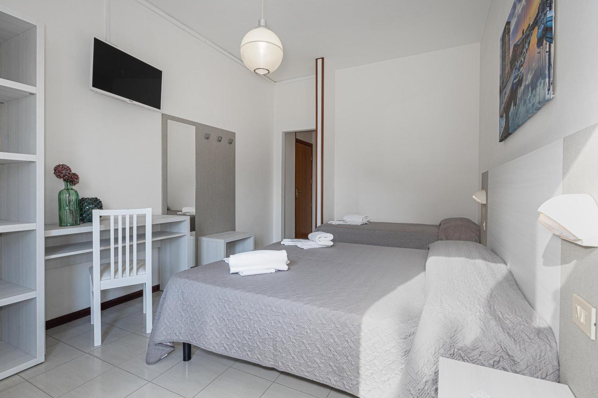 Hotel Astrid Червия Экстерьер фото